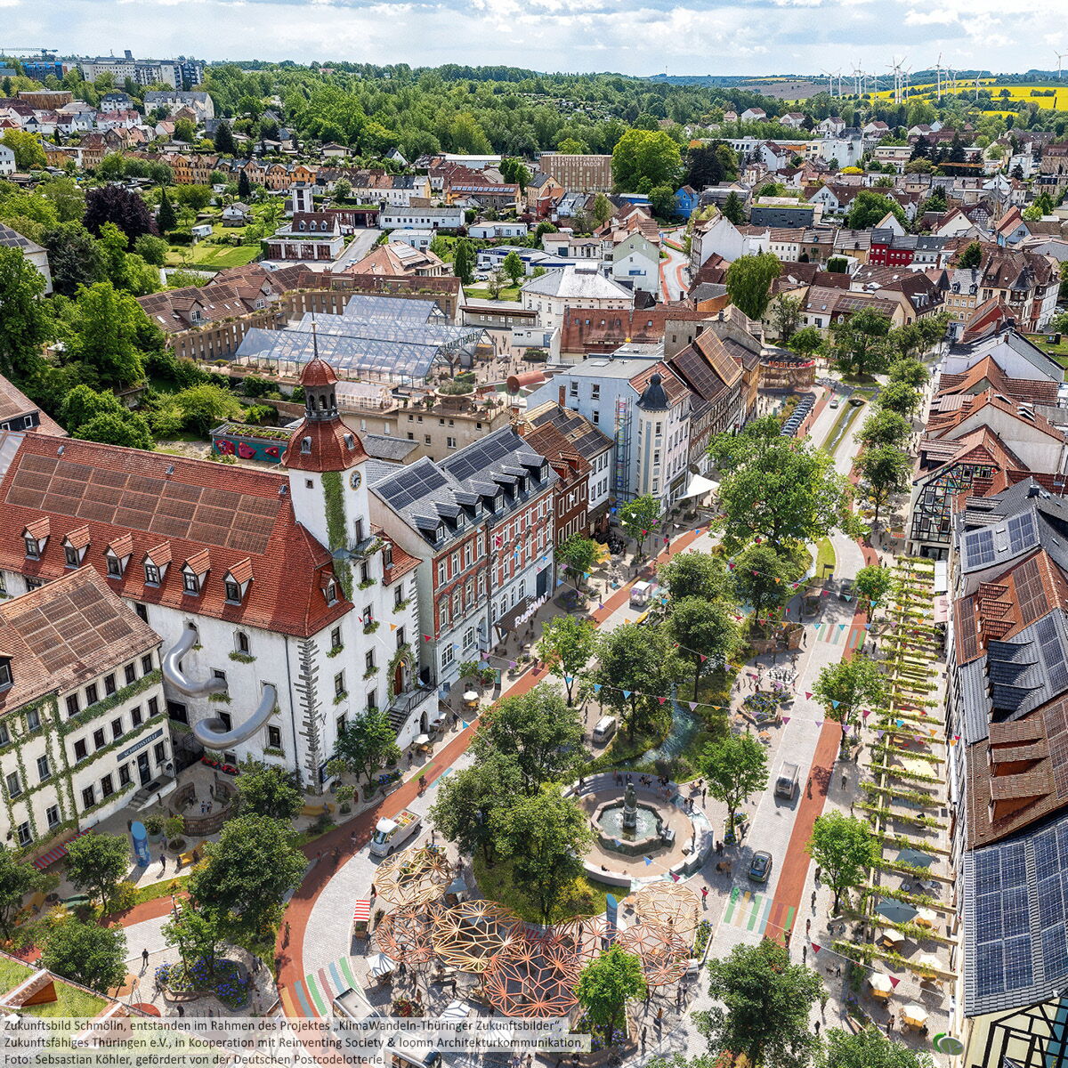 Schmöllner Marktplatz als Zukunftsbild von oben: Das Zukunftsbild zeigt einen grüneren und lebendigen Stadtraum.